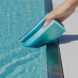 Reinigungsmittel im Onlineshop bei Pool Partner kaufen
