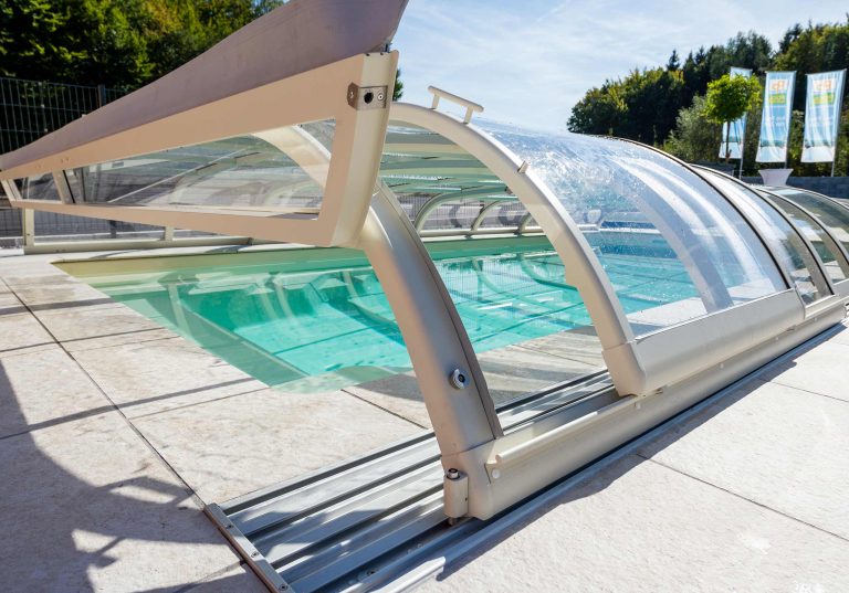 Poolüberdachung Superflat Detailansicht Laufschiene