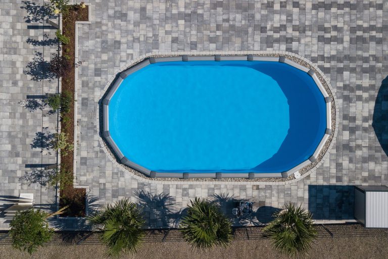 Stahlwandpool von Pool Partner - Ovalbecken Silverline Luftansicht mit Drone