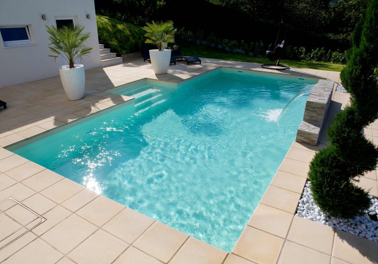 Styropor Pool Komfort Plus mit Einstiegstreppe und Wasserfall-Dusche