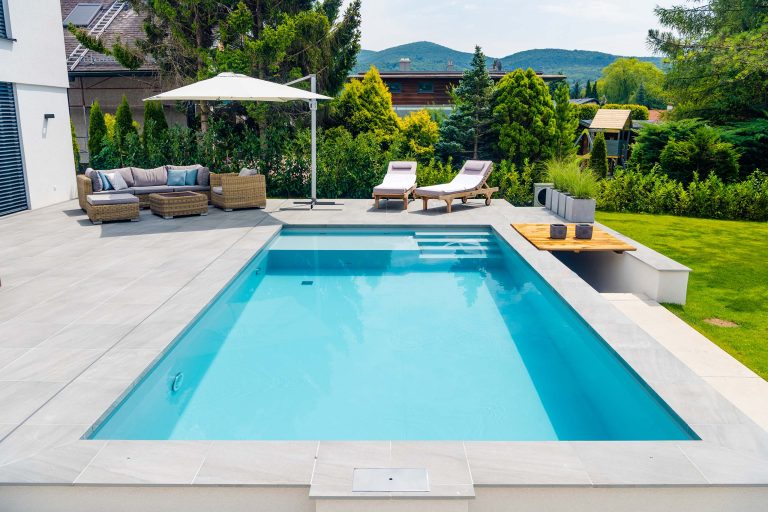 Styroporpool Premium mit Einbautreppe mit Sitzbank